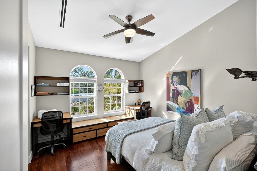 For Sale: $715,000 (2 beds, 2 baths, 1426 Square Feet)