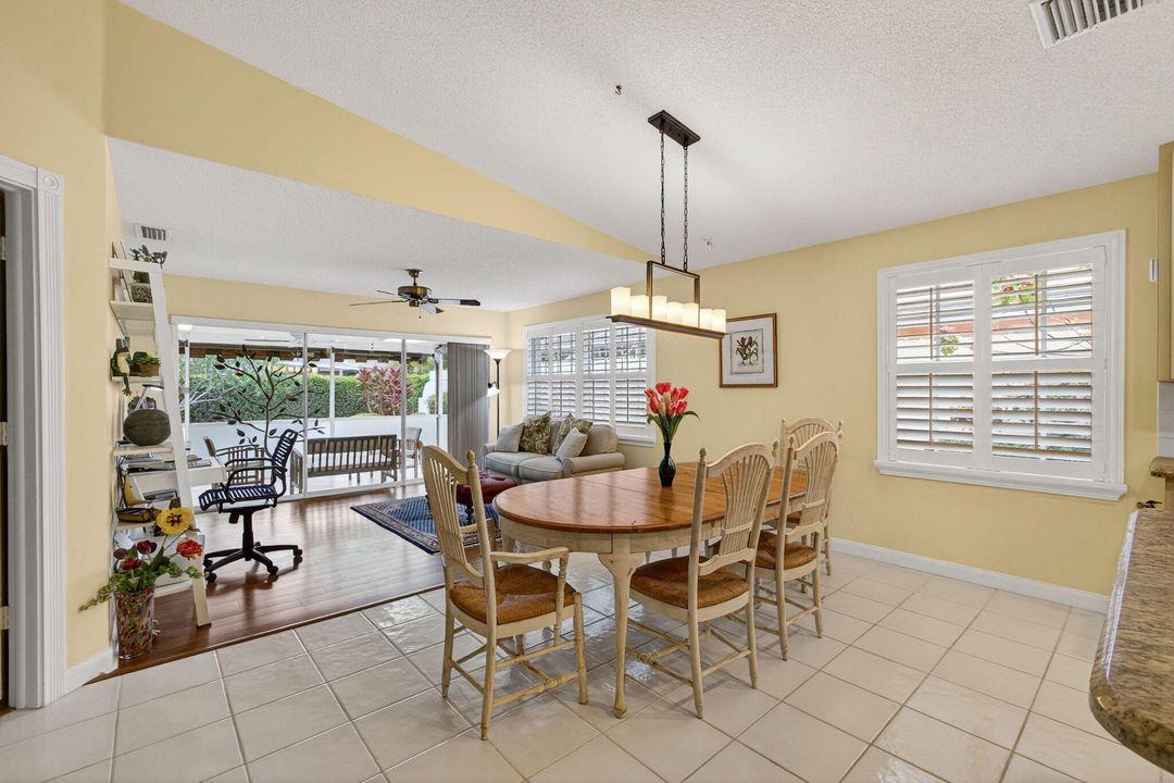 待售: $465,000 (2 贝兹, 2 浴室, 1525 平方英尺)