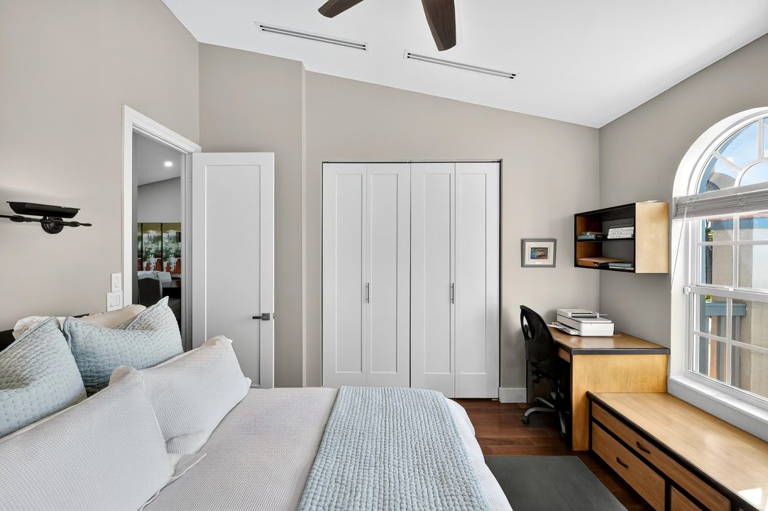 For Sale: $715,000 (2 beds, 2 baths, 1426 Square Feet)