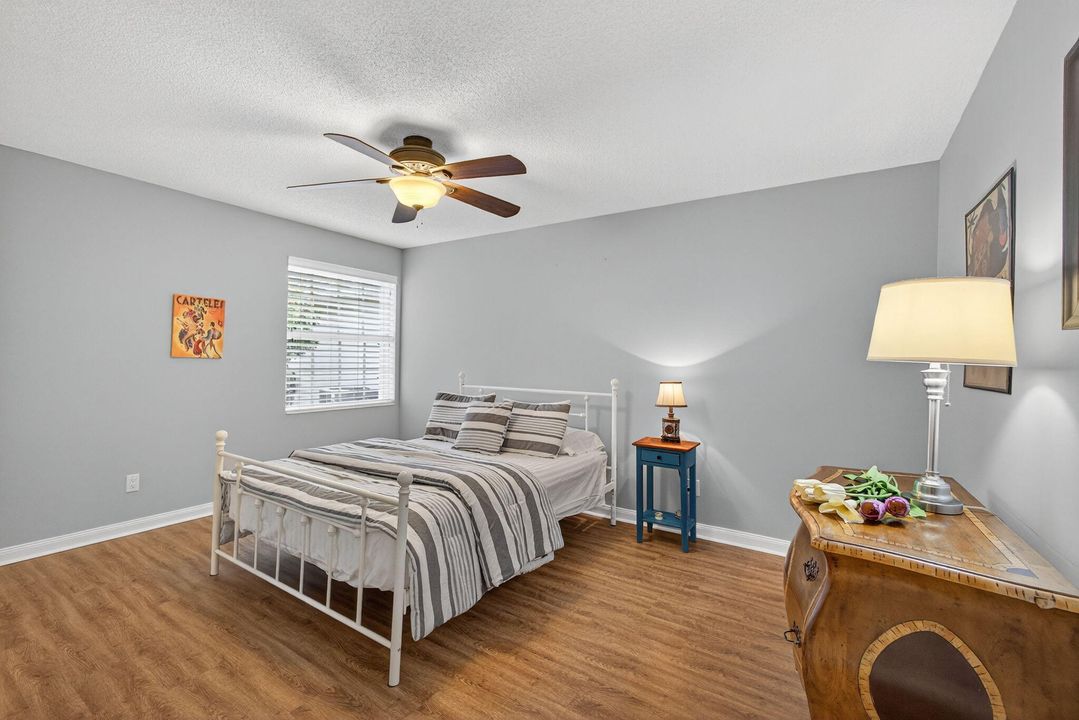 待售: $465,000 (2 贝兹, 2 浴室, 1525 平方英尺)