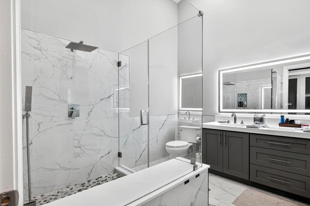 For Sale: $715,000 (2 beds, 2 baths, 1426 Square Feet)