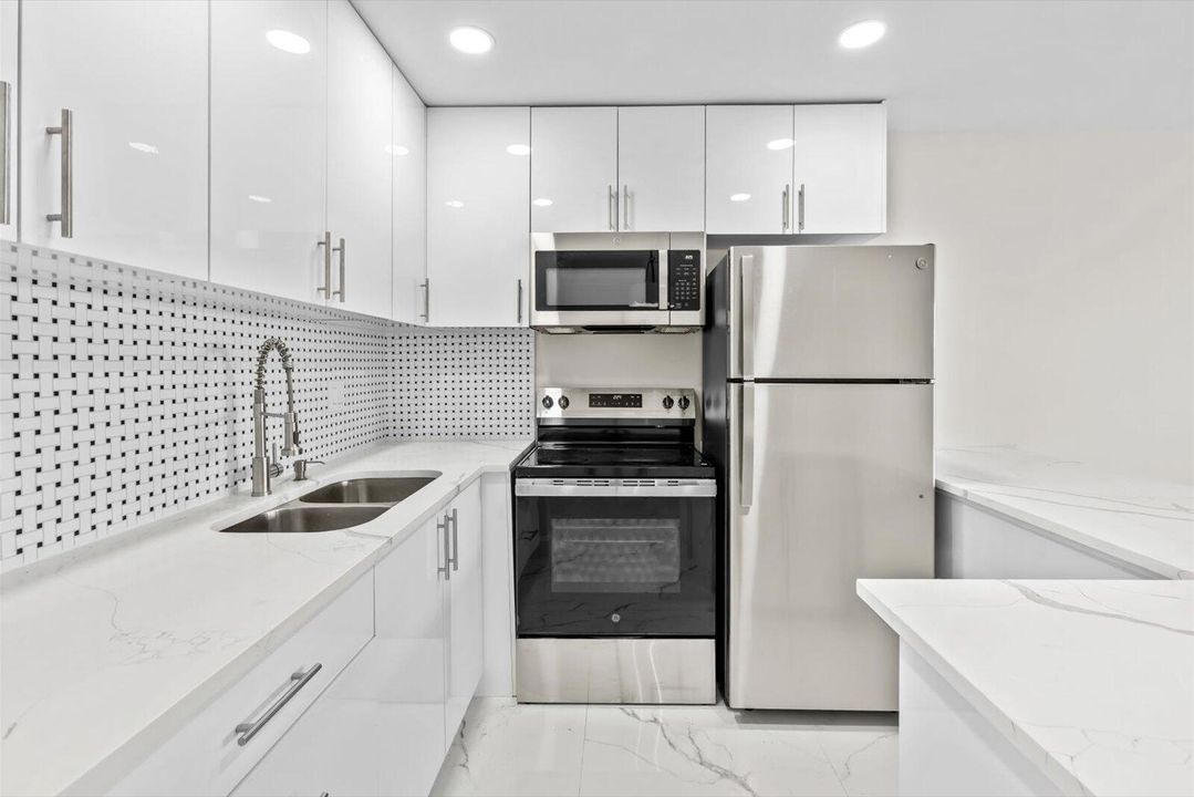 На продажу: $135,000 (1 спален, 1 ванн, 532 Квадратных фут)