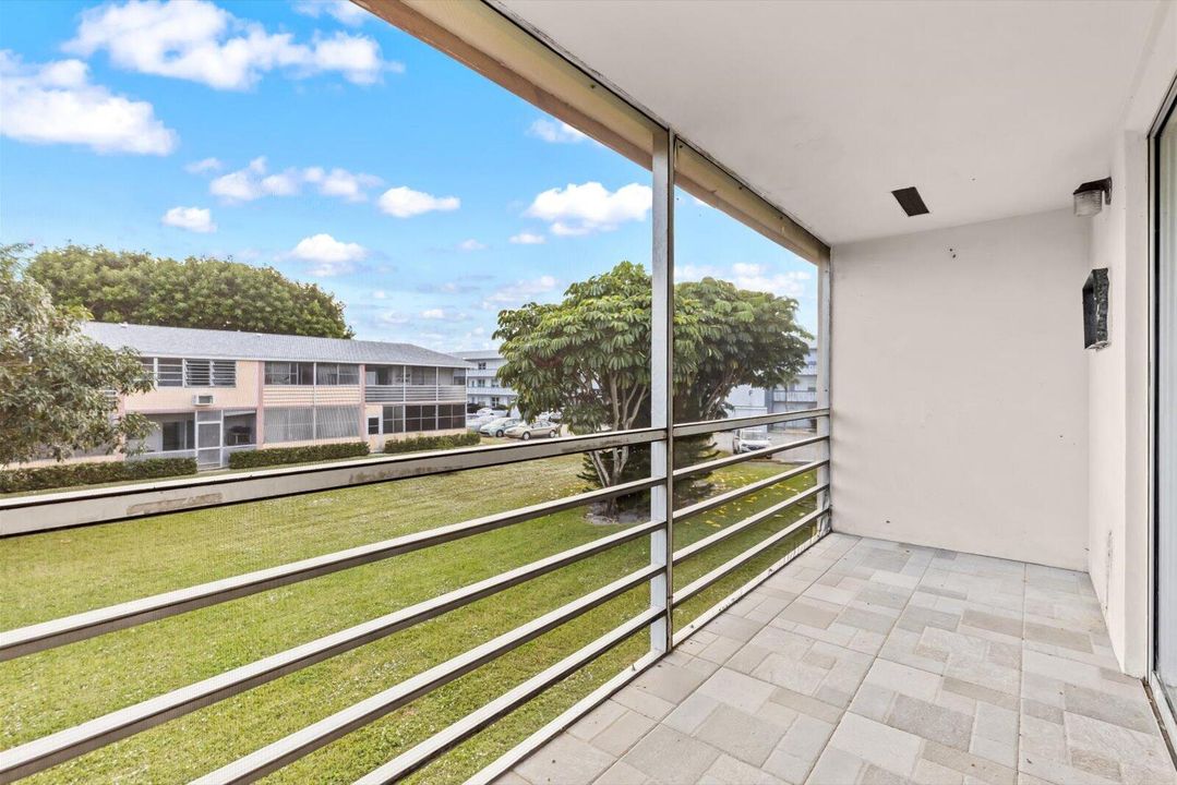 На продажу: $135,000 (1 спален, 1 ванн, 532 Квадратных фут)