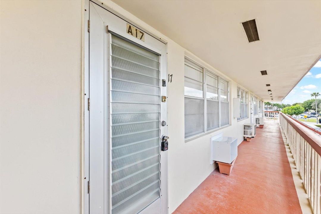 На продажу: $135,000 (1 спален, 1 ванн, 532 Квадратных фут)