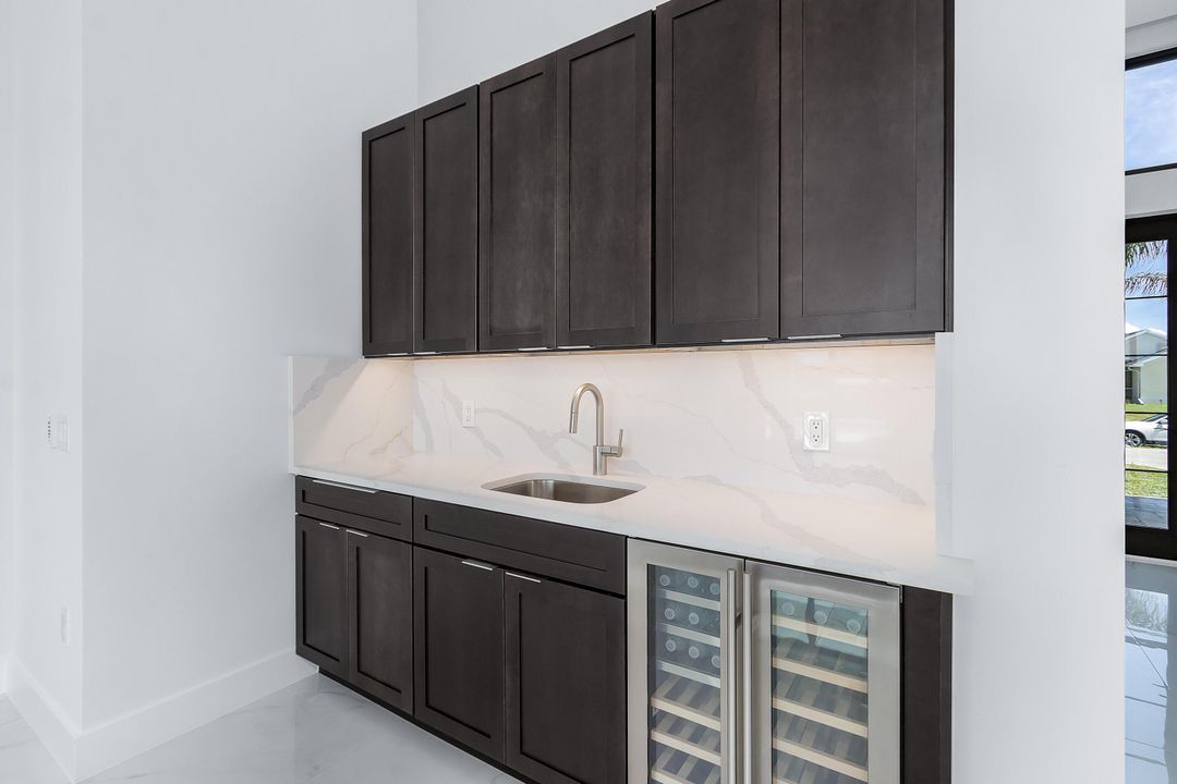 For Sale: $1,450,000 (4 beds, 3 baths, 2653 Square Feet)