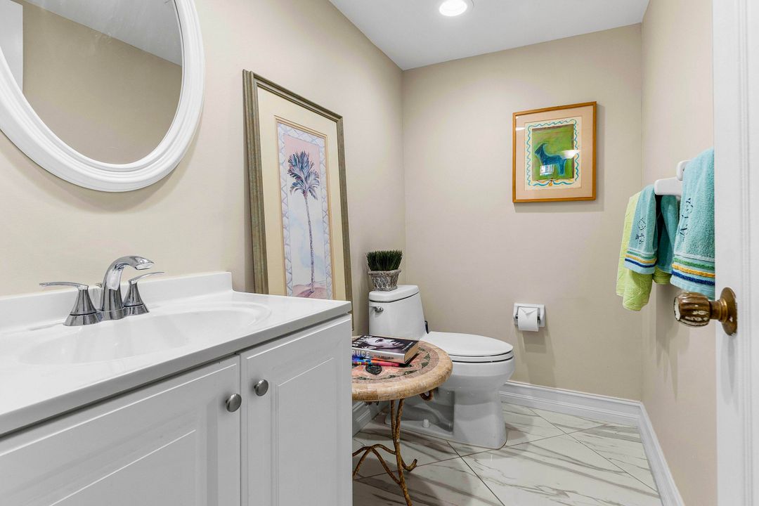 待售: $314,300 (1 贝兹, 1 浴室, 854 平方英尺)