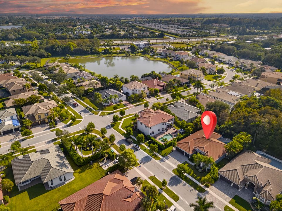 For Sale: $989,000 (4 beds, 3 baths, 2774 Square Feet)