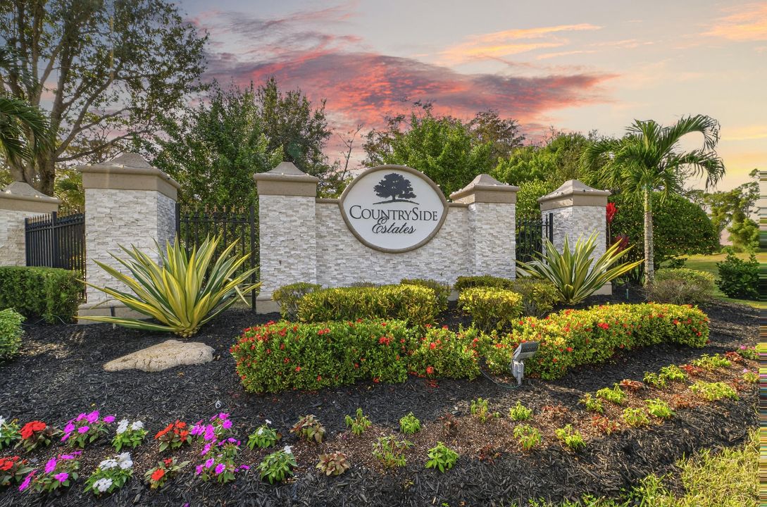 For Sale: $989,000 (4 beds, 3 baths, 2774 Square Feet)