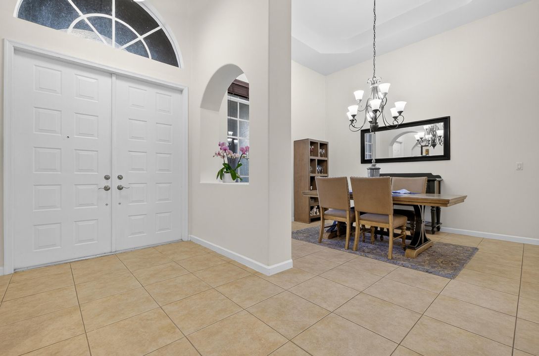 For Sale: $989,000 (4 beds, 3 baths, 2774 Square Feet)