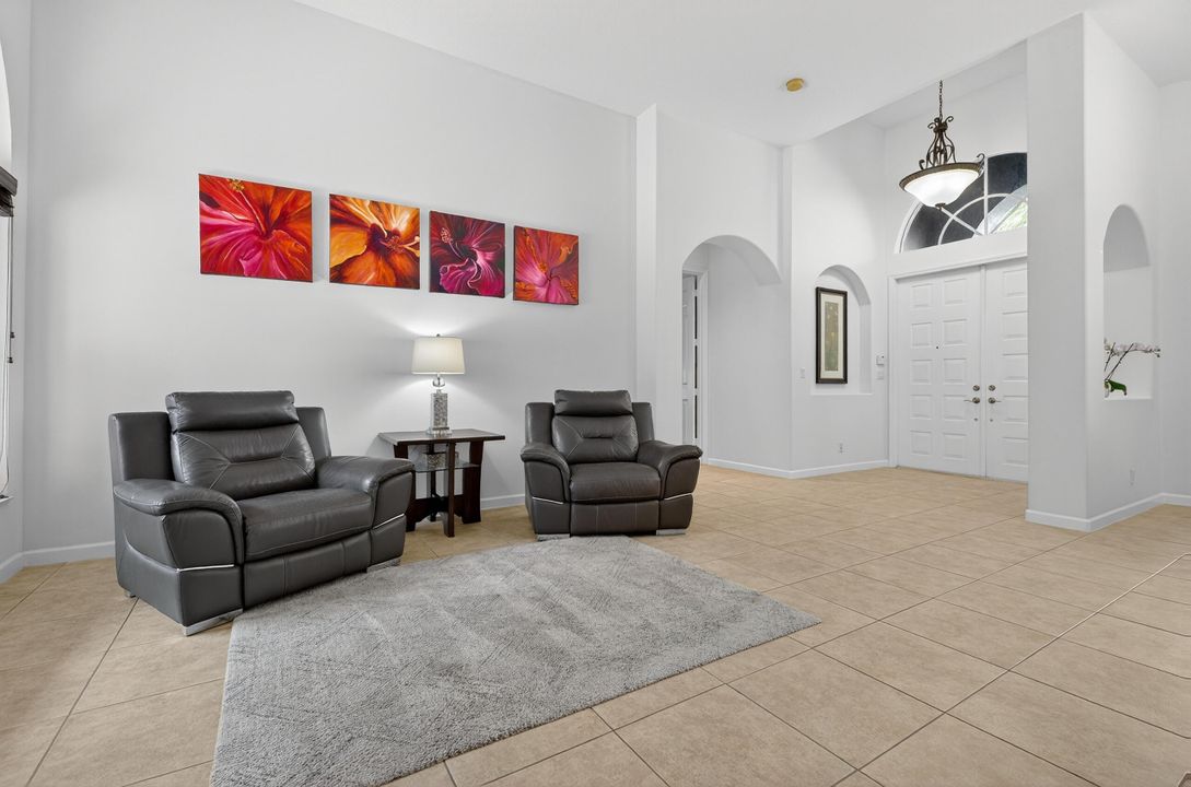 For Sale: $989,000 (4 beds, 3 baths, 2774 Square Feet)