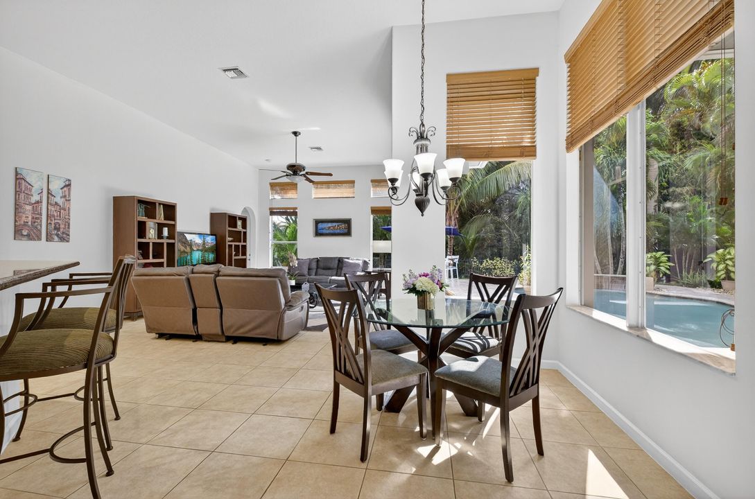 For Sale: $989,000 (4 beds, 3 baths, 2774 Square Feet)