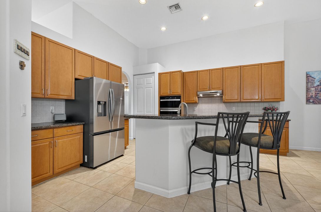 For Sale: $989,000 (4 beds, 3 baths, 2774 Square Feet)