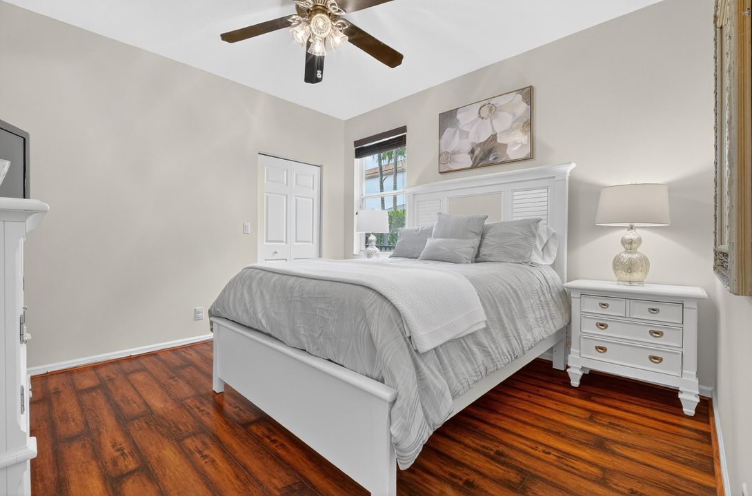 For Sale: $989,000 (4 beds, 3 baths, 2774 Square Feet)