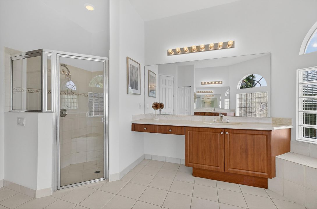 For Sale: $989,000 (4 beds, 3 baths, 2774 Square Feet)