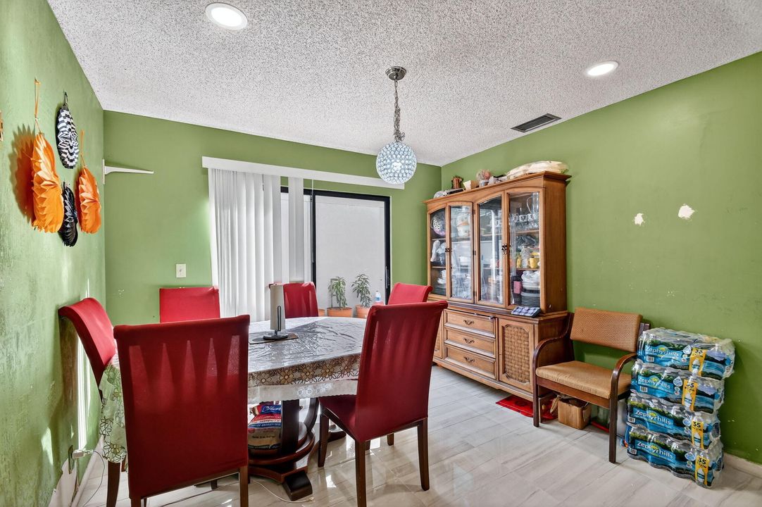 For Sale: $420,000 (3 beds, 2 baths, 1510 Square Feet)