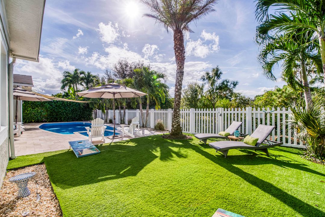 Под контрактом: $1,499,000 (4 спален, 3 ванн, 2697 Квадратных фут)