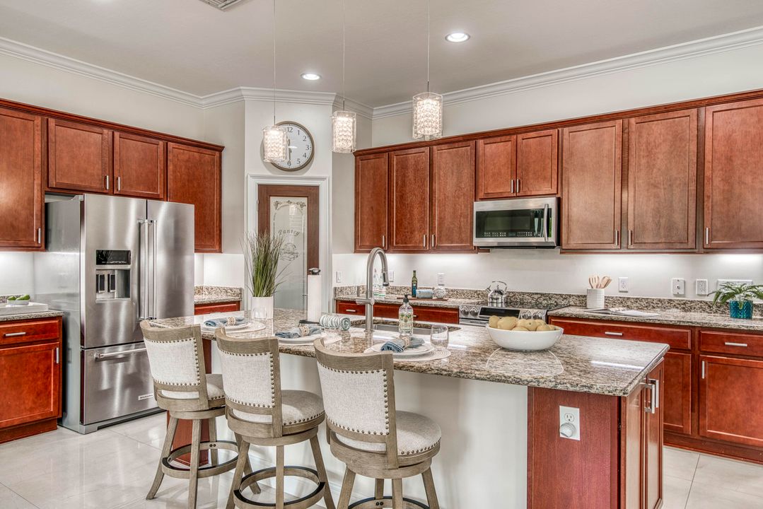 Под контрактом: $1,499,000 (4 спален, 3 ванн, 2697 Квадратных фут)