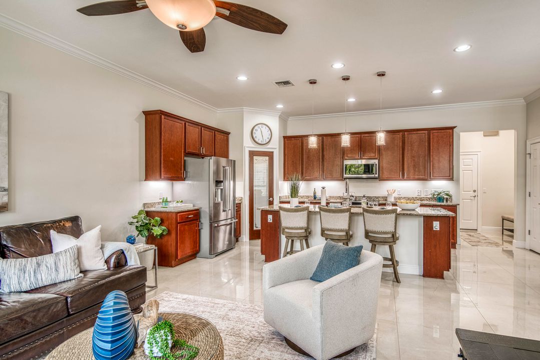 Под контрактом: $1,499,000 (4 спален, 3 ванн, 2697 Квадратных фут)