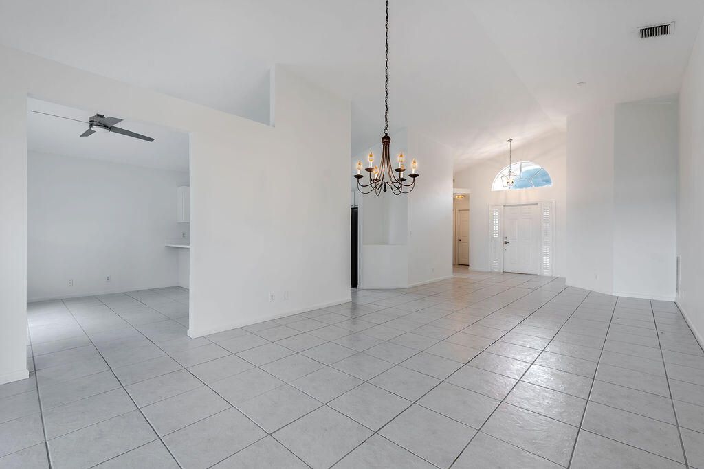 В аренду: $3,150 (3 спален, 2 ванн, 1408 Квадратных фут)