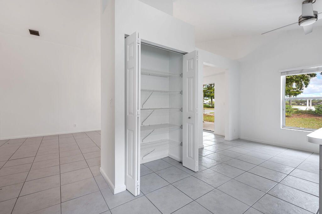 В аренду: $3,150 (3 спален, 2 ванн, 1408 Квадратных фут)