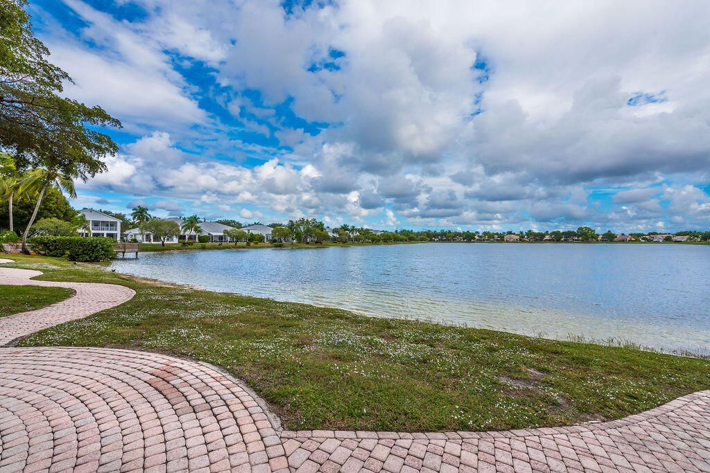 В аренду: $3,150 (3 спален, 2 ванн, 1408 Квадратных фут)