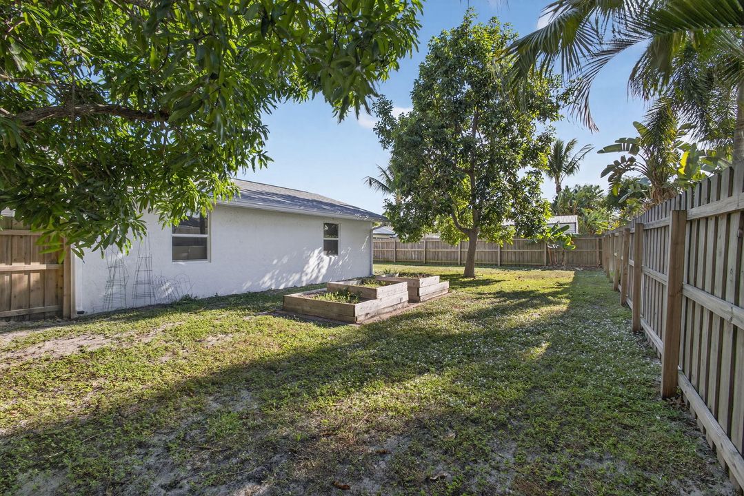 En Venta: $714,999 (3 camas, 2 baños, 1572 Pies cuadrados)