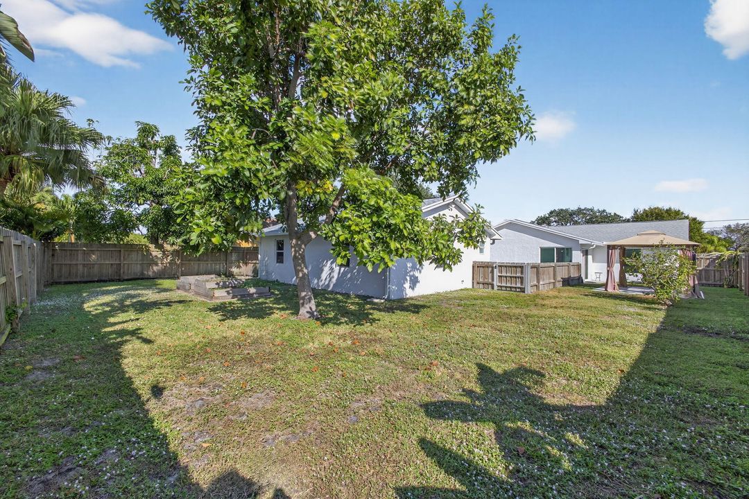 En Venta: $714,999 (3 camas, 2 baños, 1572 Pies cuadrados)