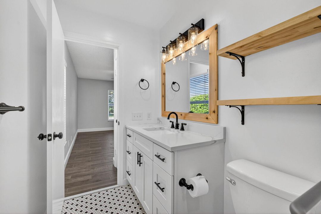 En Venta: $714,999 (3 camas, 2 baños, 1572 Pies cuadrados)