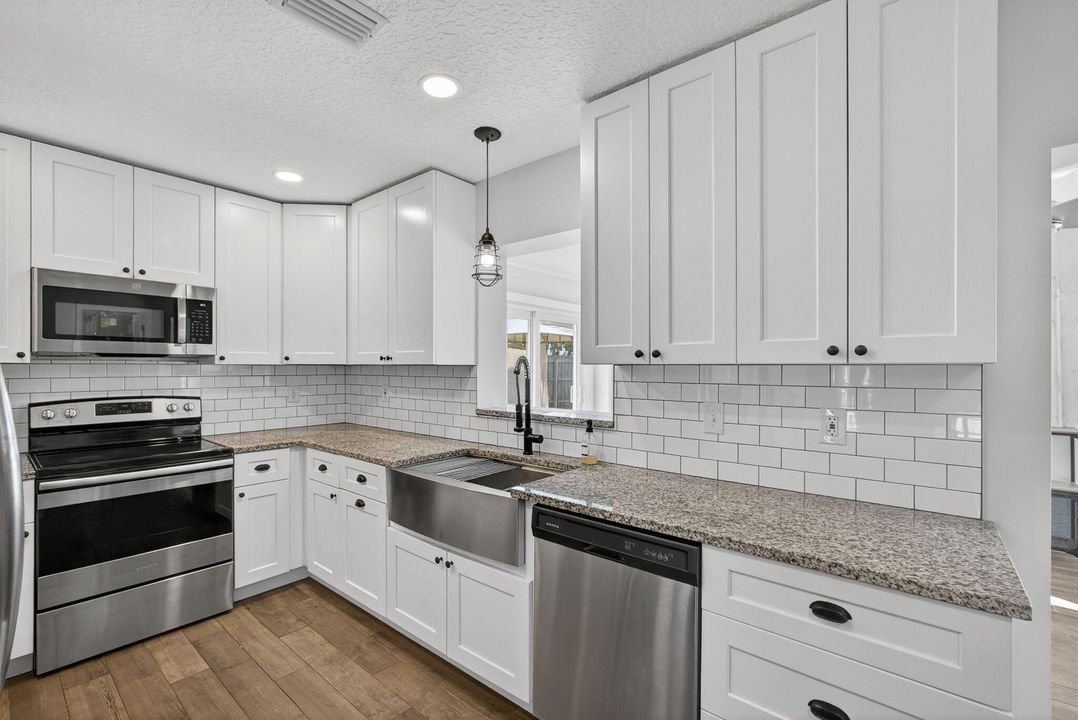 En Venta: $714,999 (3 camas, 2 baños, 1572 Pies cuadrados)