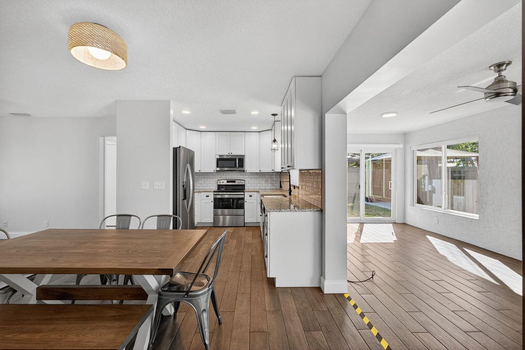 En Venta: $714,999 (3 camas, 2 baños, 1572 Pies cuadrados)