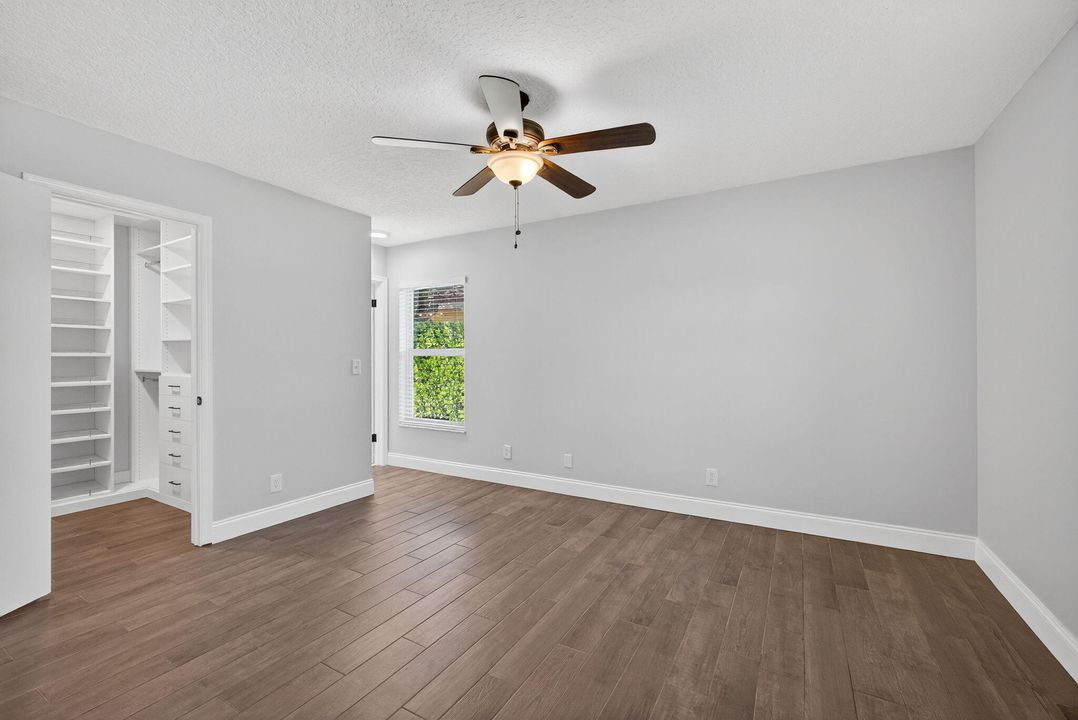 出租: $3,850 (3 贝兹, 2 浴室, 1572 平方英尺)