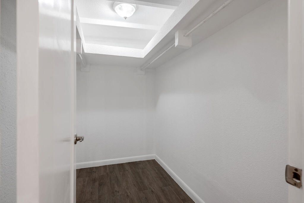 出租: $1,250 (1 贝兹, 1 浴室, 600 平方英尺)