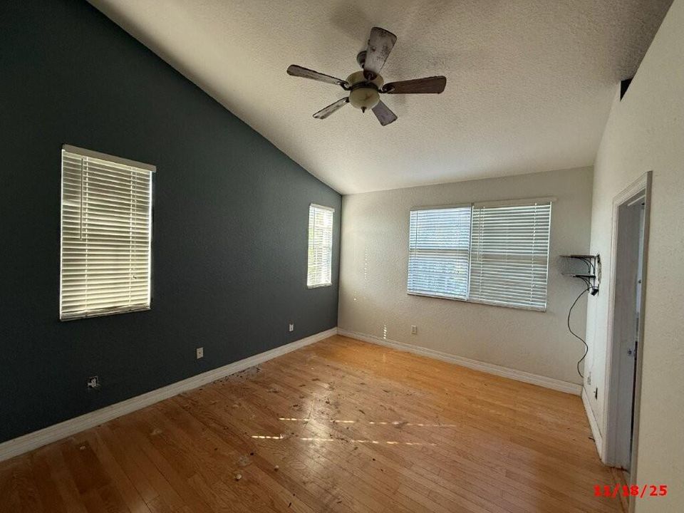 待售: $450,000 (3 贝兹, 2 浴室, 2089 平方英尺)