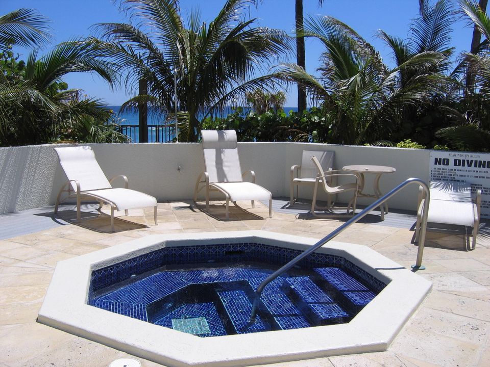 На продажу: $899,000 (2 спален, 2 ванн, 1804 Квадратных фут)