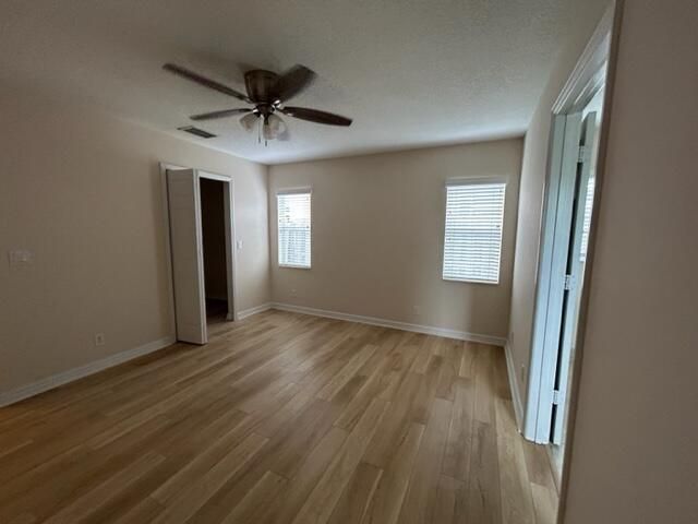 На продажу: $439,000 (3 спален, 2 ванн, 1315 Квадратных фут)