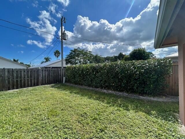 На продажу: $439,000 (3 спален, 2 ванн, 1315 Квадратных фут)