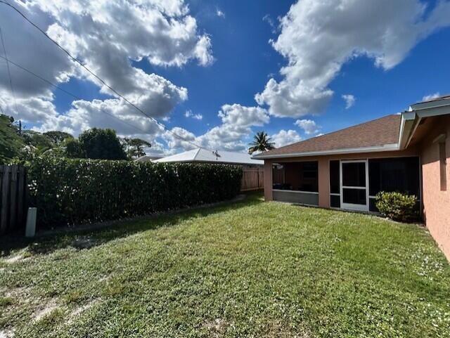 На продажу: $439,000 (3 спален, 2 ванн, 1315 Квадратных фут)