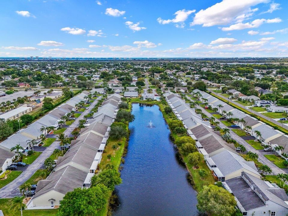 待售: $309,000 (2 贝兹, 2 浴室, 1181 平方英尺)