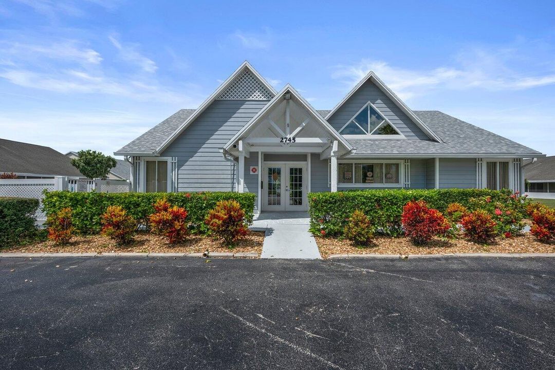 待售: $309,000 (2 贝兹, 2 浴室, 1181 平方英尺)