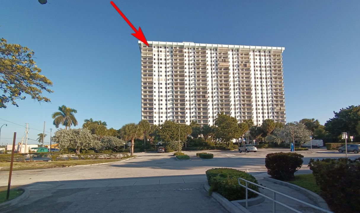 For Sale: $950,000 (2 beds, 2 baths, 1660 Square Feet)