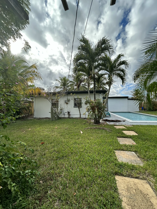 В аренду: $3,150 (3 спален, 2 ванн, 1134 Квадратных фут)