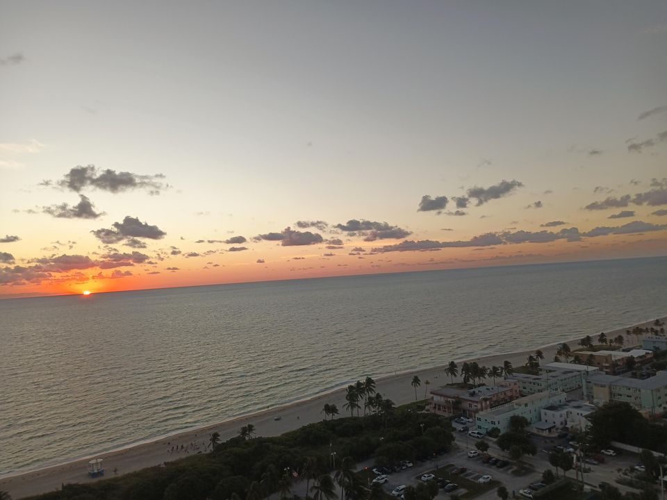 For Sale: $950,000 (2 beds, 2 baths, 1660 Square Feet)