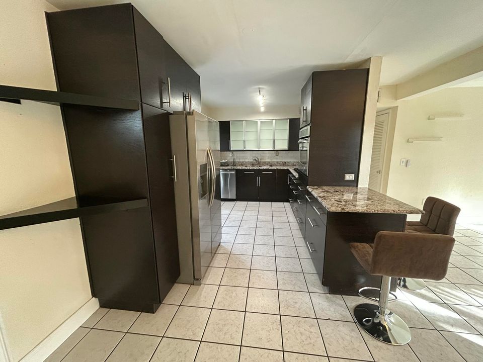 В аренду: $3,150 (3 спален, 2 ванн, 1134 Квадратных фут)