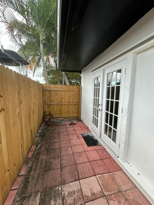 В аренду: $3,150 (3 спален, 2 ванн, 1134 Квадратных фут)