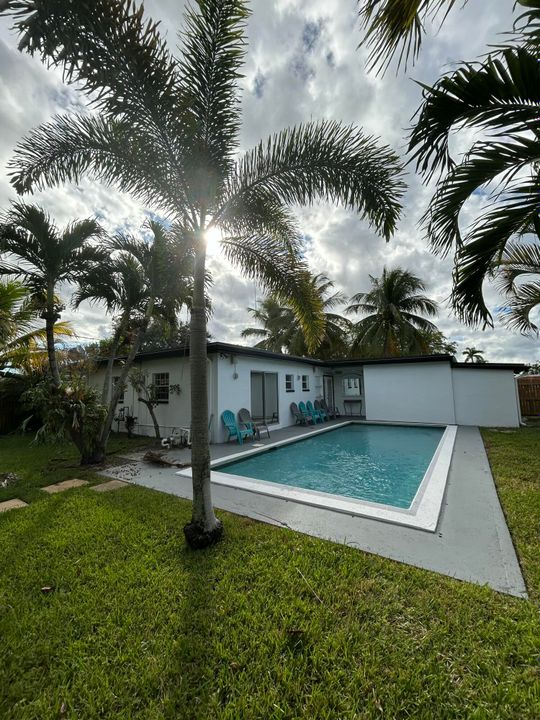 В аренду: $3,150 (3 спален, 2 ванн, 1134 Квадратных фут)