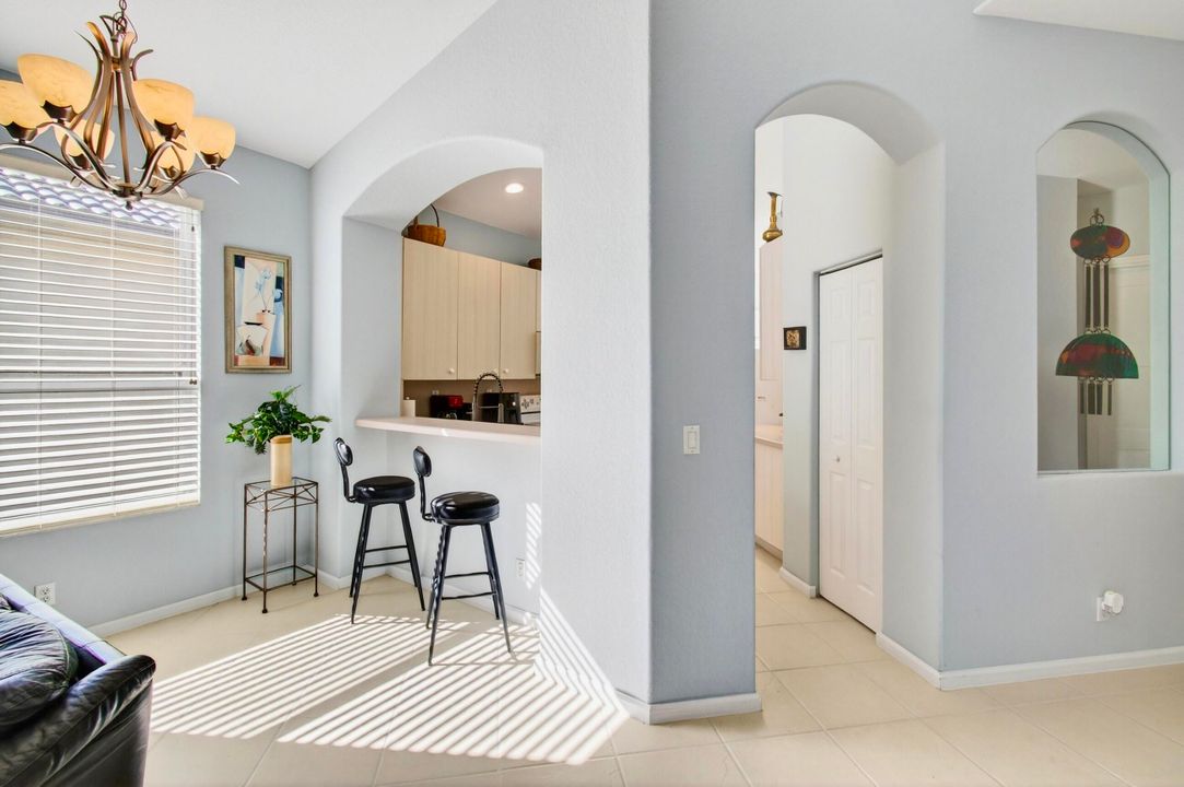 For Sale: $400,000 (3 beds, 2 baths, 1526 Square Feet)