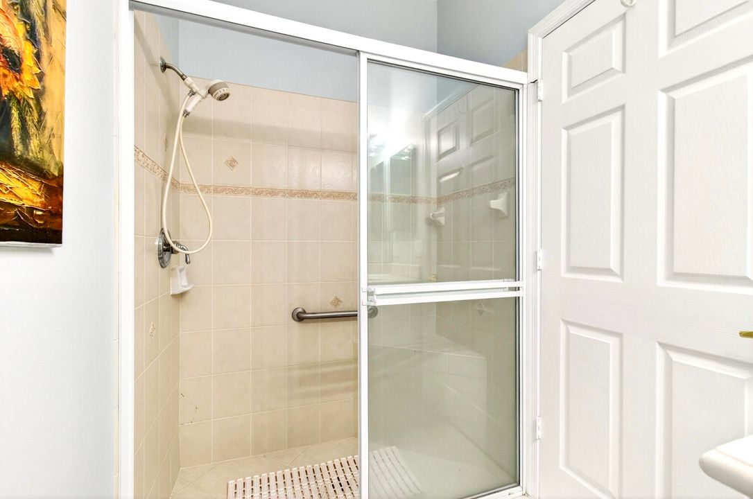 For Sale: $400,000 (3 beds, 2 baths, 1526 Square Feet)