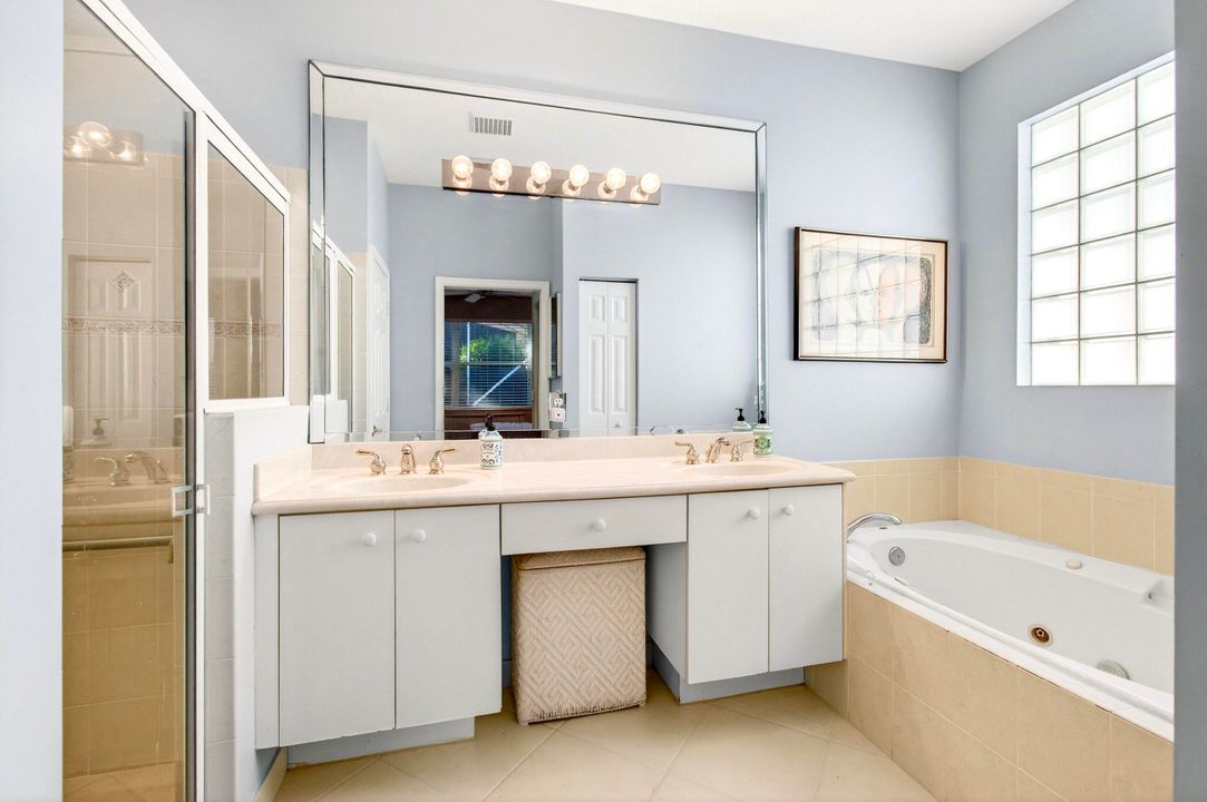 For Sale: $400,000 (3 beds, 2 baths, 1526 Square Feet)