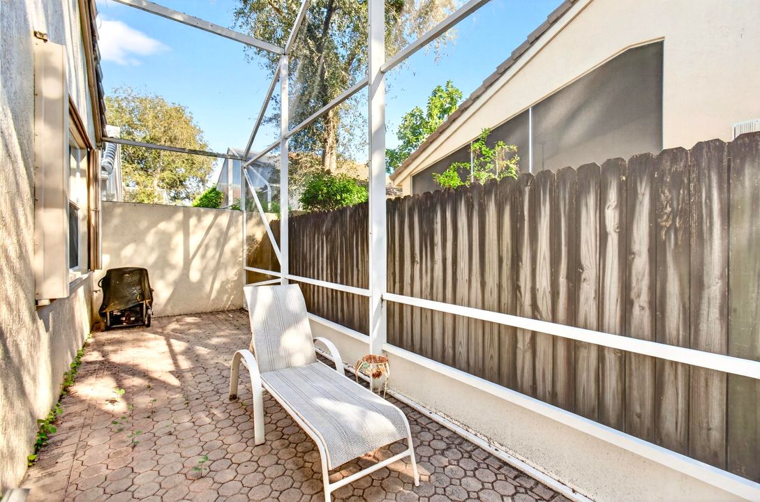 For Sale: $400,000 (3 beds, 2 baths, 1526 Square Feet)