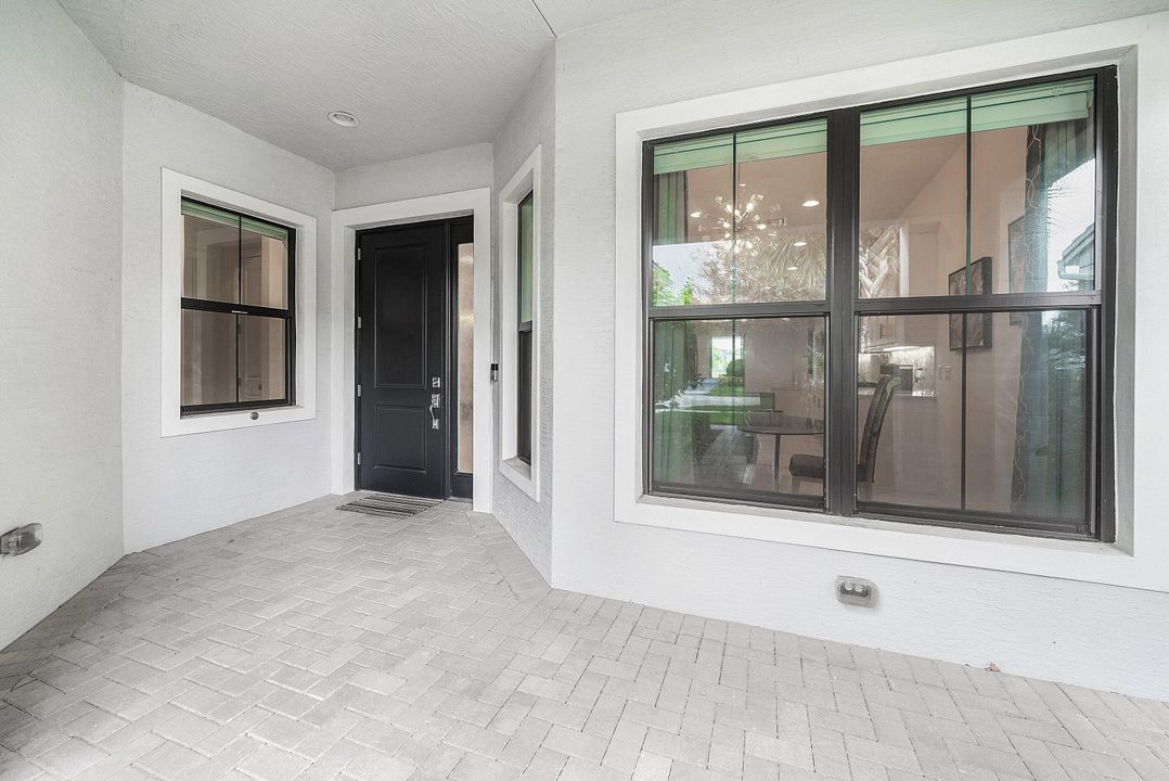 For Sale: $2,065,000 (3 beds, 3 baths, 3162 Square Feet)